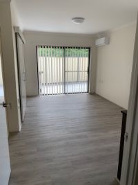 Melvin Bed1 Courtyard