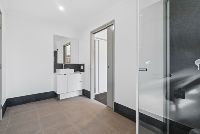 PROFESSIONAL PHOTO   LOW RES 11