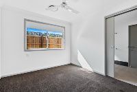 PROFESSIONAL PHOTO   LOW RES 12