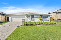 PROFESSIONAL PHOTO   LOW RES 1