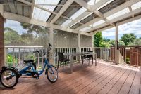 resize 20_Pine_Hill_Drive,_Frankston-25