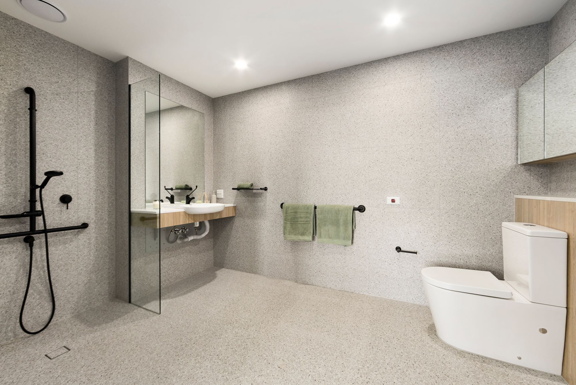 Esen Bath2