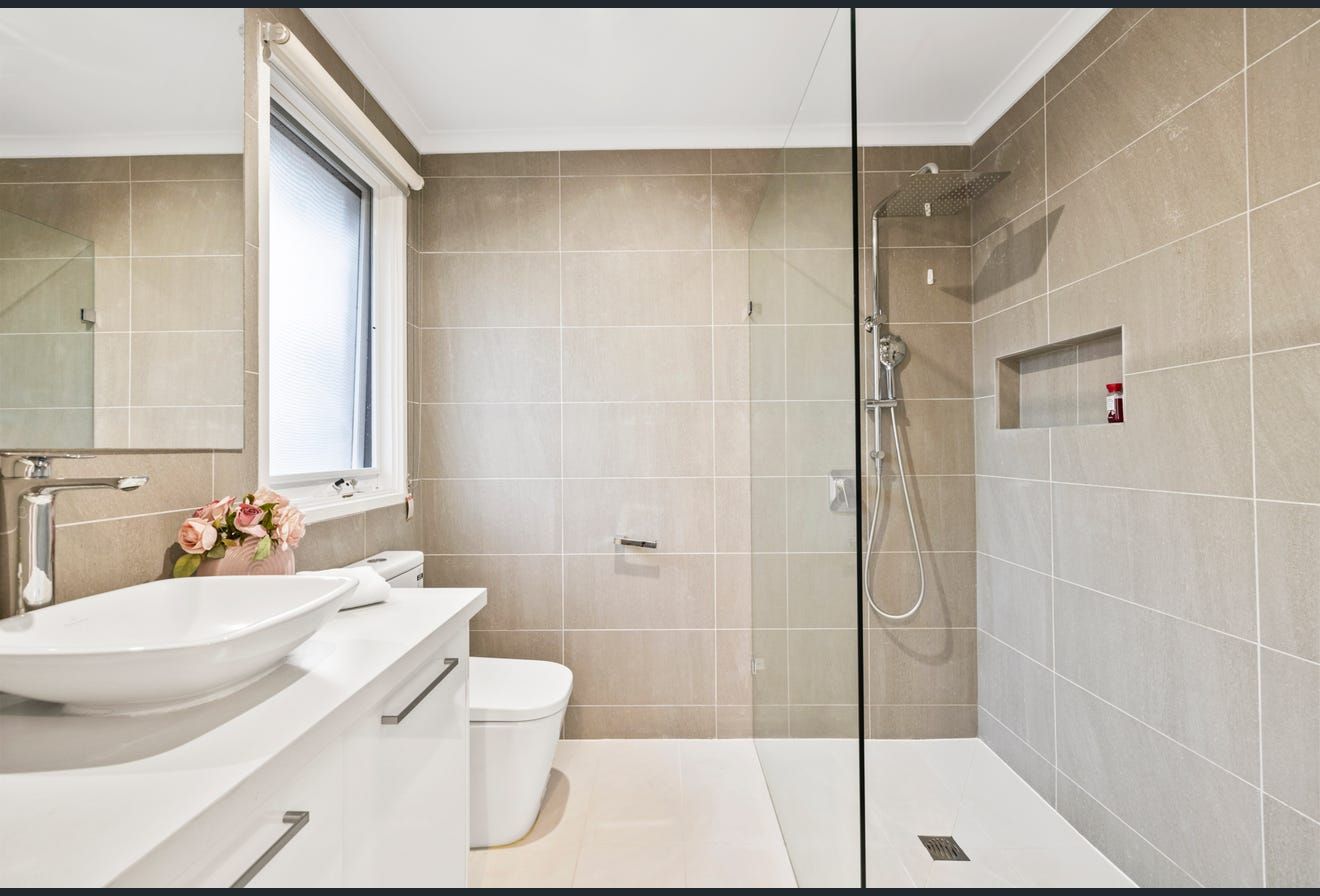 1 Bathroom