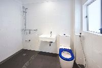 bathroom2