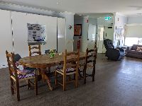 PXL 20250411_015540907a