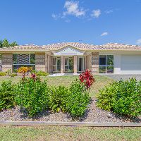 Commera Heights Dr Pimpama LRG   011