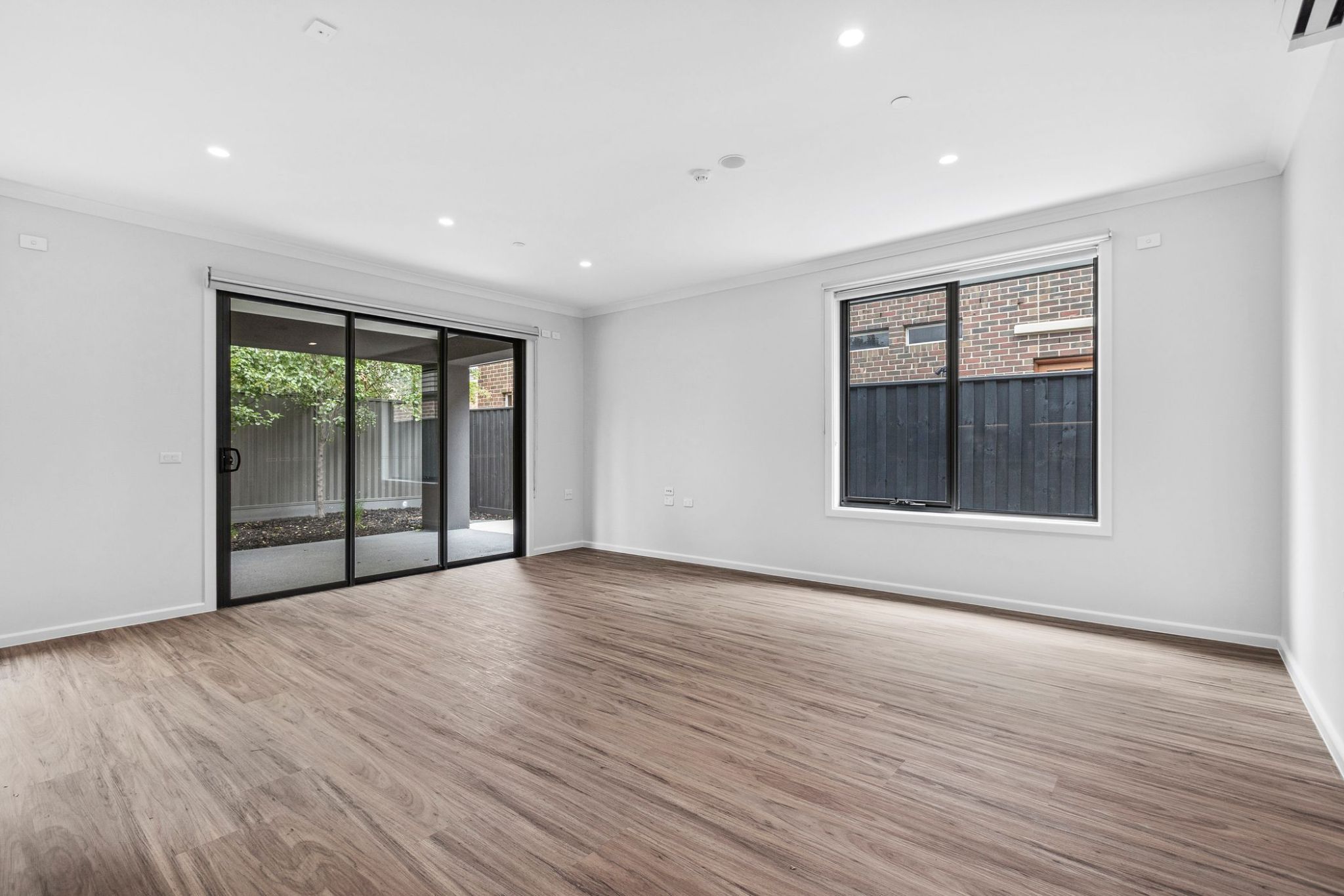 web 1737579537388_bwrm-04