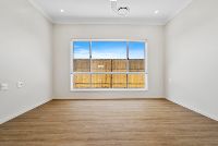 7539AUR  PROFESSIONAL PHOTO - LOW RES 10) 20250919113733108