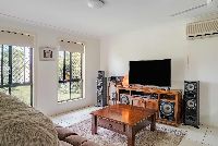 6 Jacob_Court_Bellemere_QLD_20221213 - 004-min-min