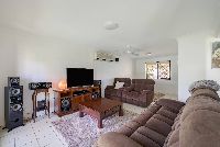 6 Jacob_Court_Bellemere_QLD_20221213 - 005-min-min