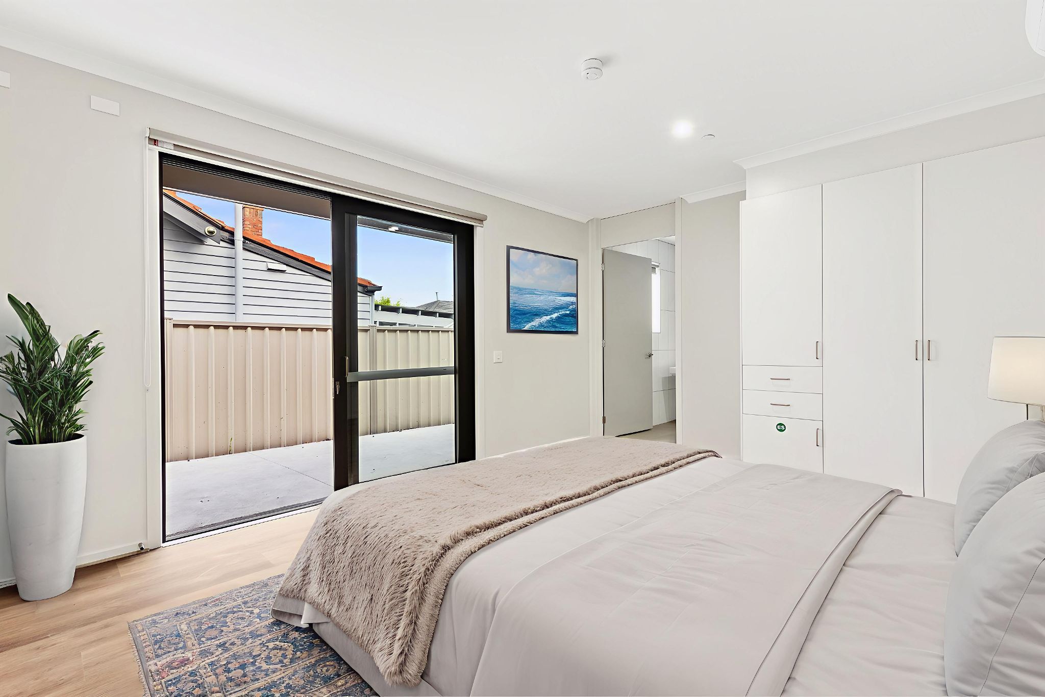 1BR-Bedroom-onto-Alfresco