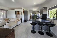 SHINE   GROW KITCHEN