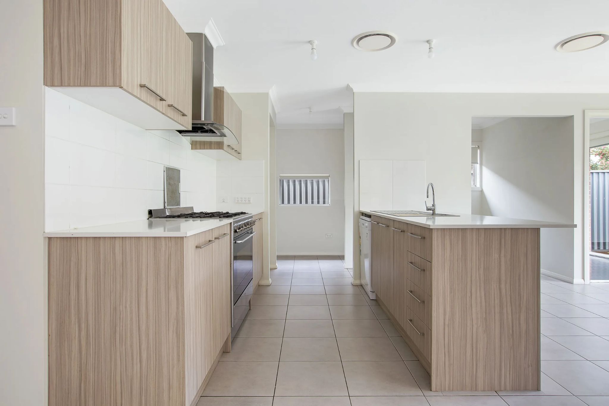 jordan springs   kitchen 2