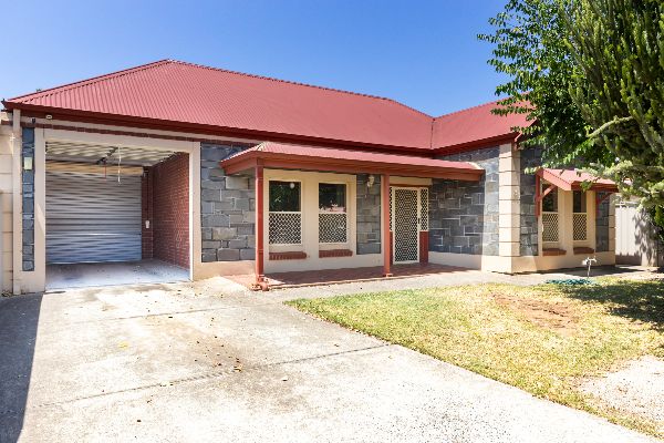 Albert Park   75 Selth Street - 03