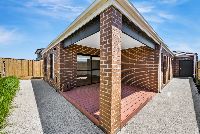 011 Open2view_ID861056