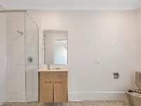 010 Open2view_ID956655-31_Pillar_Street[1]