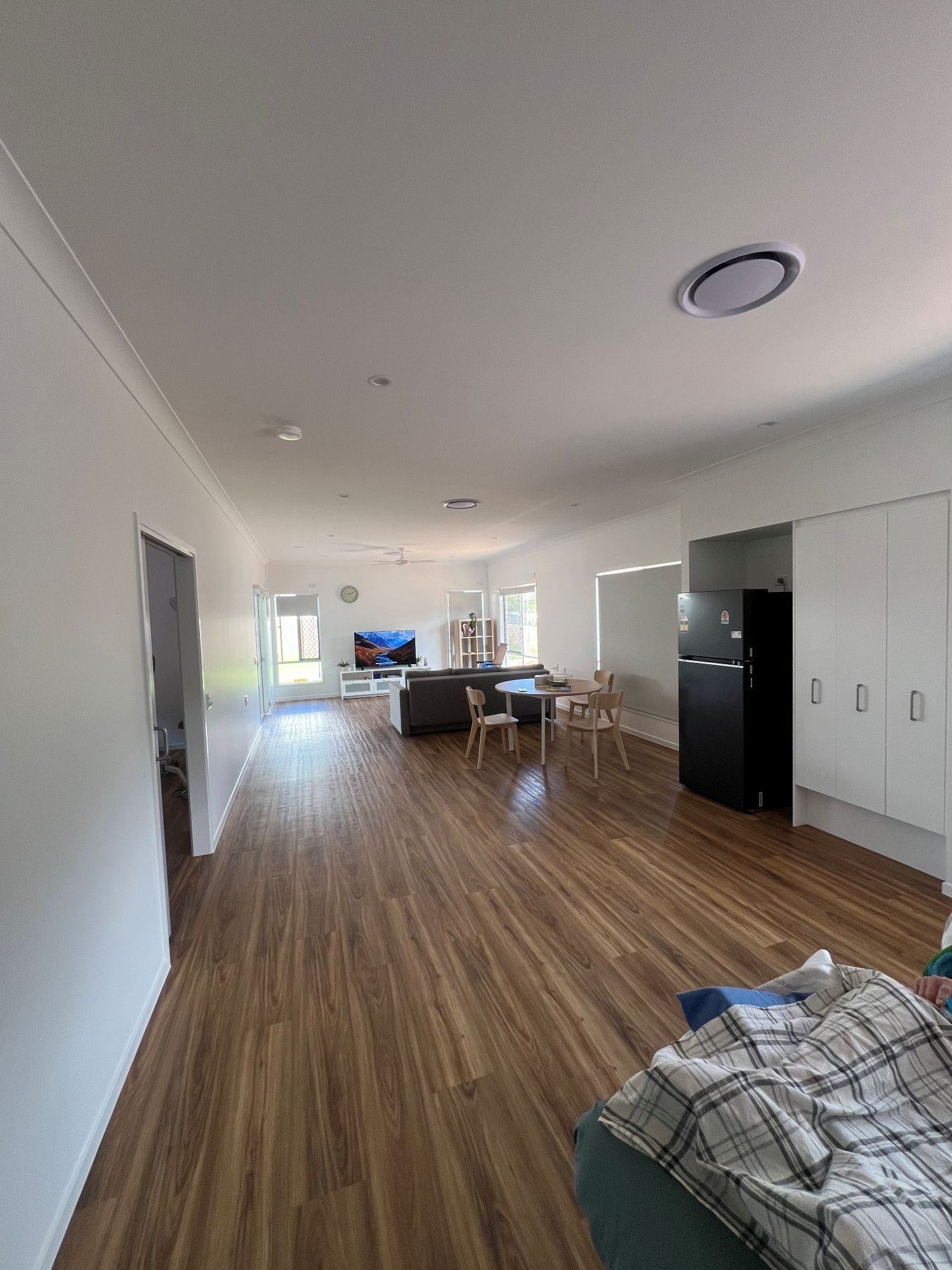 Bray Road Lawnton living