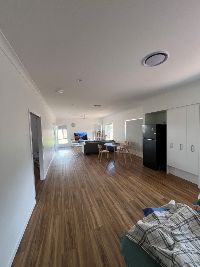 Bray Road Lawnton living