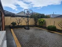 c6e37cc5 768e-496a-a926-05fa95559f42