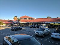 Earle Plaza_0c43e0a1c50d708d257515ab392bbffb