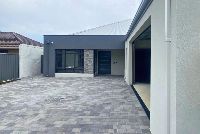 Holland rear unit front