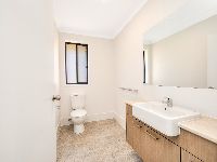 014 Open2view_ID956655-31_Pillar_Street[1]