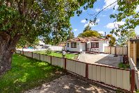 17 Stepney Rd Armadale 1