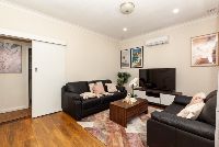 17 Stepney Rd Armadale 7