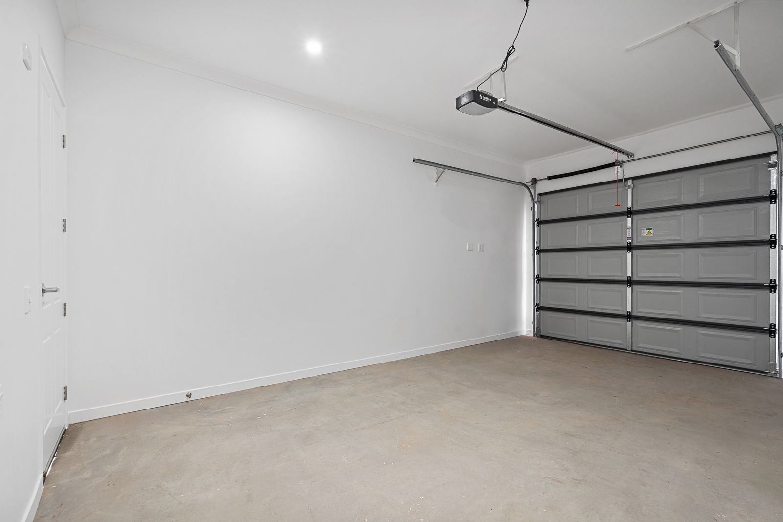 012 Open2view_ID990158-24_Mahogany_St_Newtown