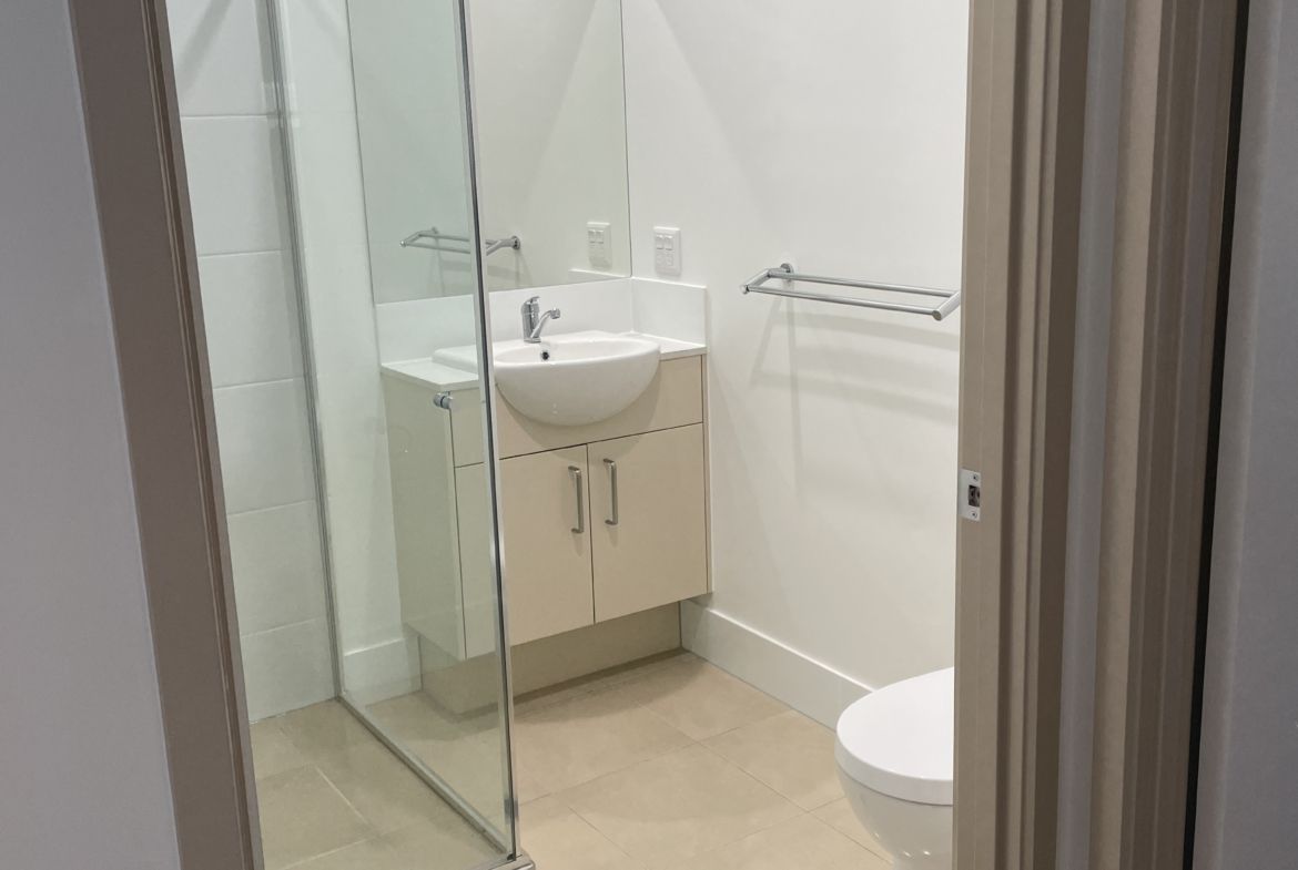 Bathroom photo-1-1170x785