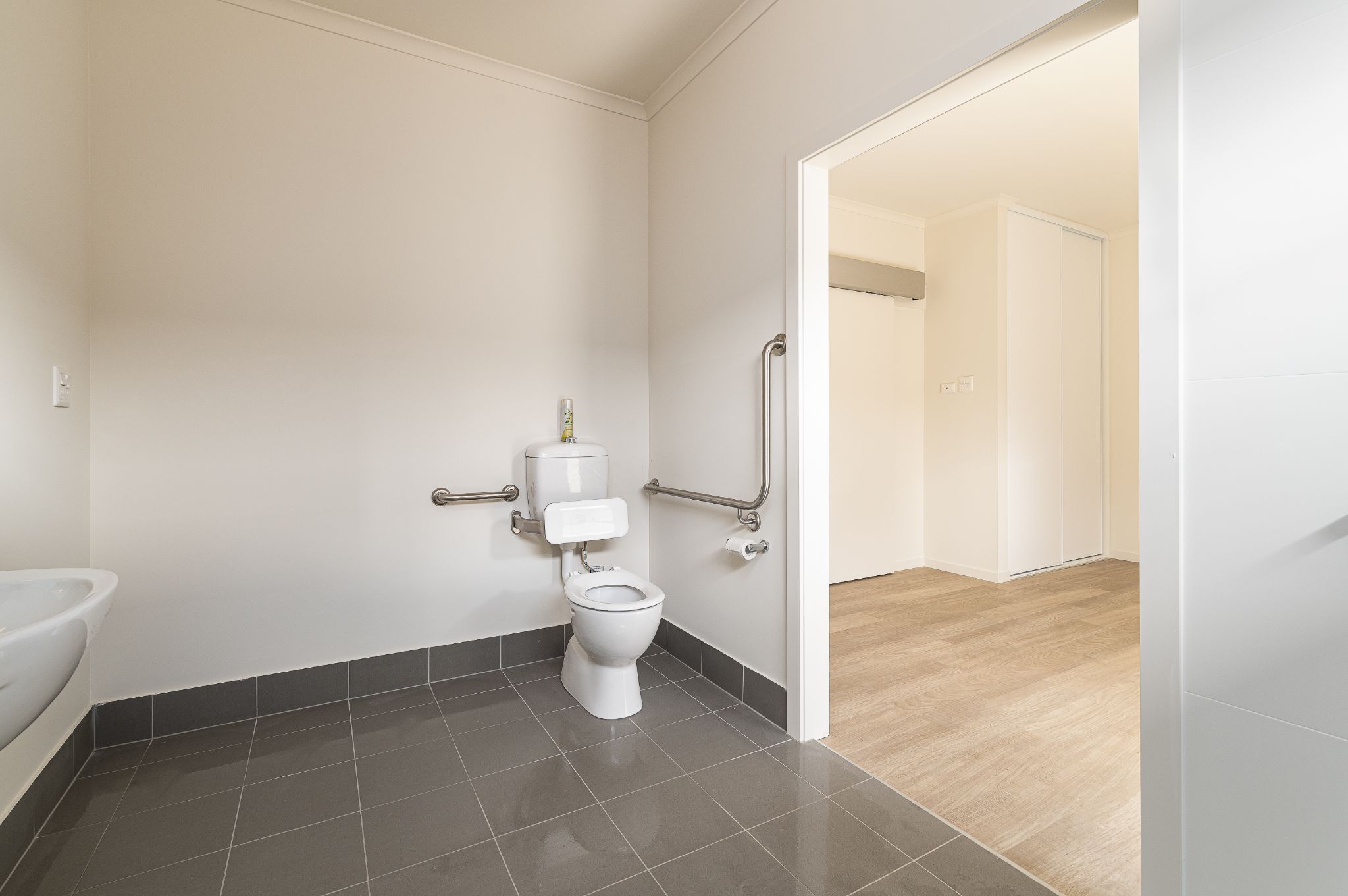 Bedroom 3c BathroomA