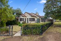 1 web-or-mls-7-trickett-rd