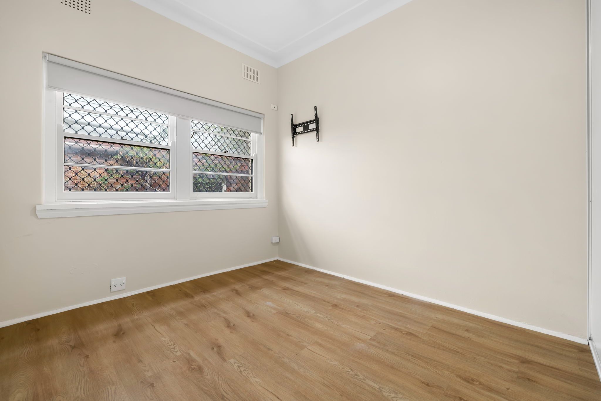 5 web-or-mls-7-trickett-rd