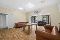 6 web-or-mls-7-trickett-rd