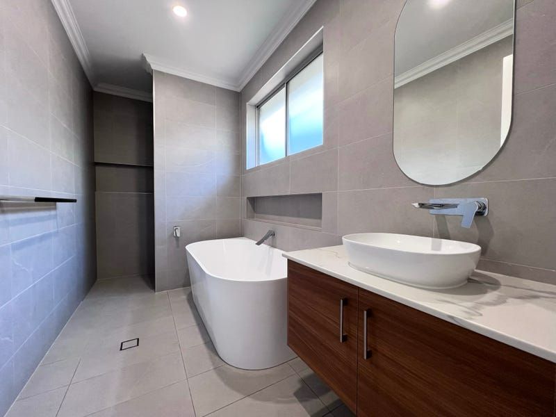 Fulham Gardens Bathroom 2