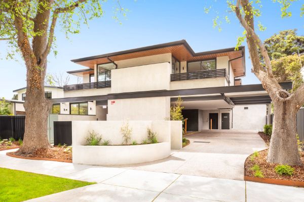 RBeaumaris facade closer