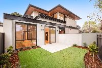 RBeaumaris courtyard