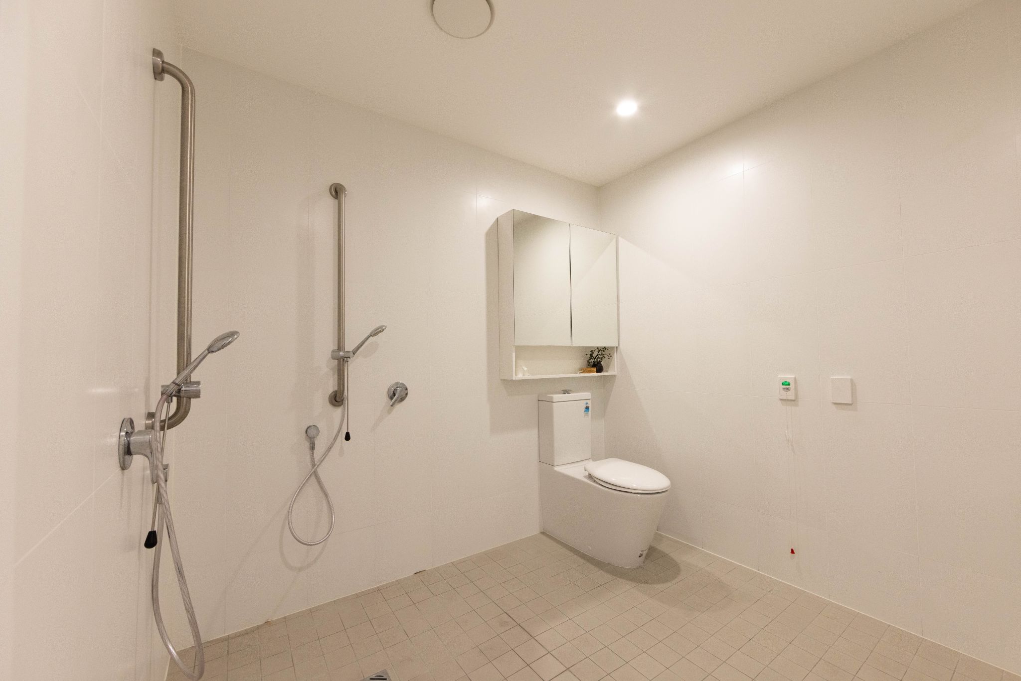 SOL017 iNSiTU-Housing660