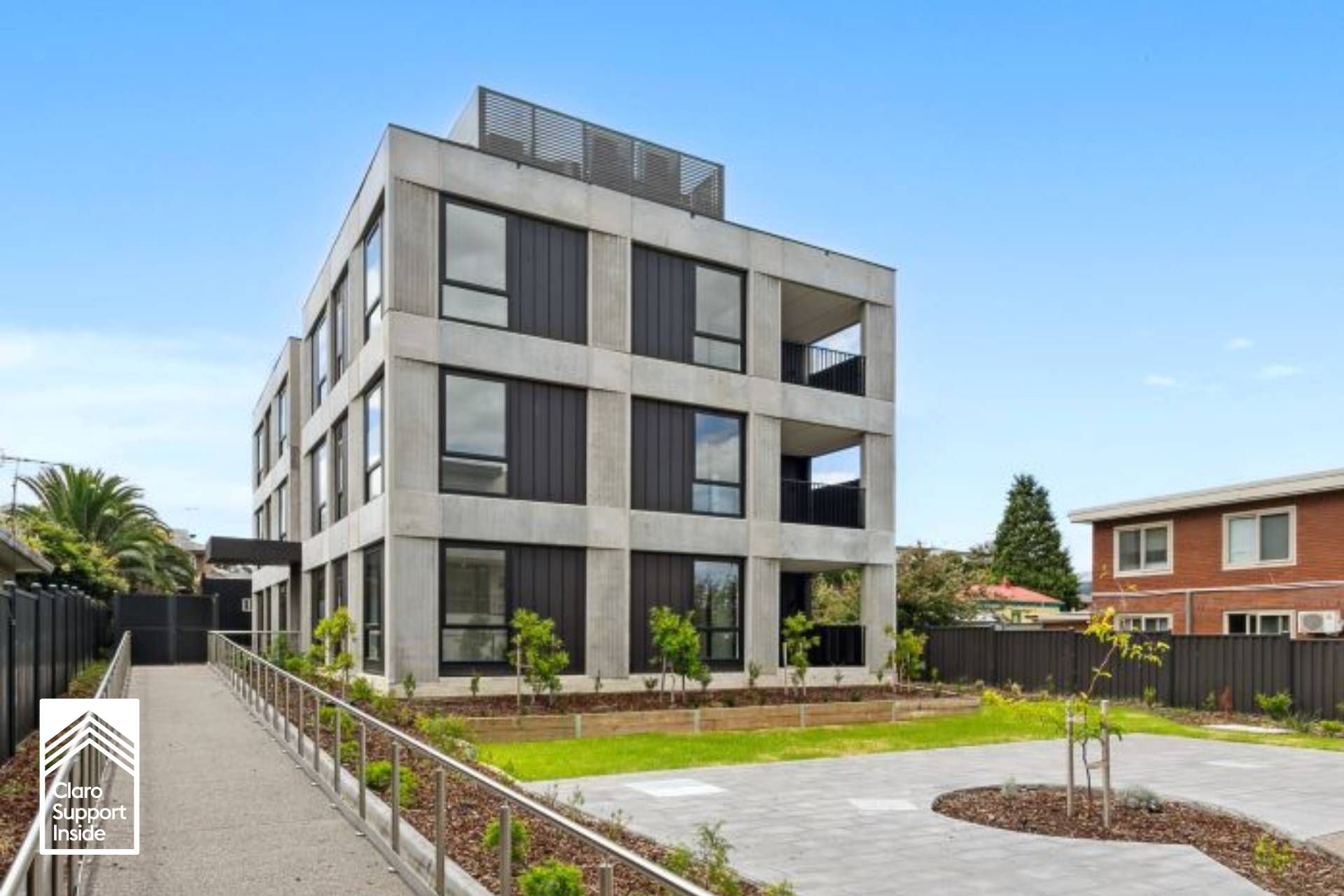 2   front of building