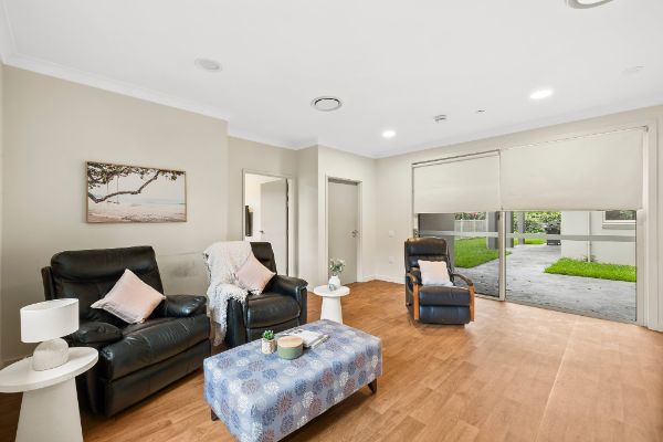 1 web-or-mls-197-spurway-st