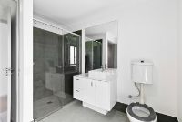 PROFESSIONAL PHOTO   LOW RES 11