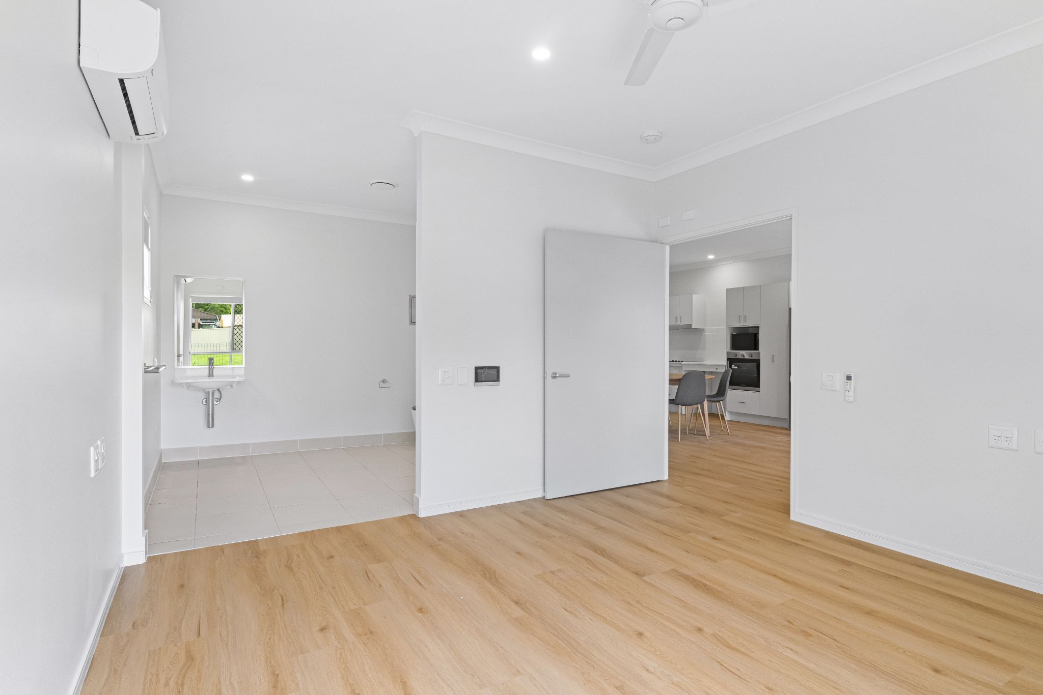 4   Swan St 6 - U2 - Bed 1