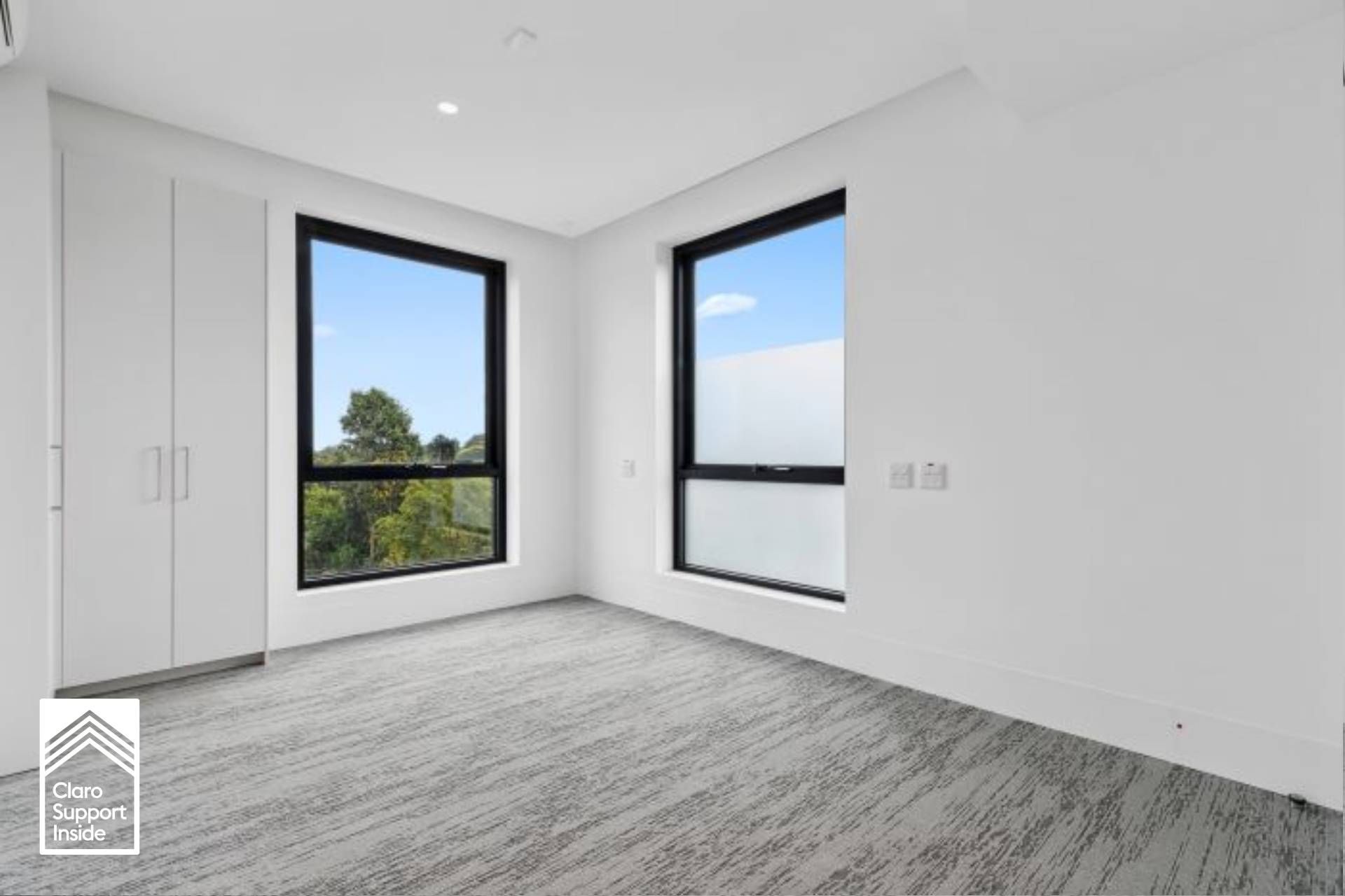 11   bedroom with grey carpet