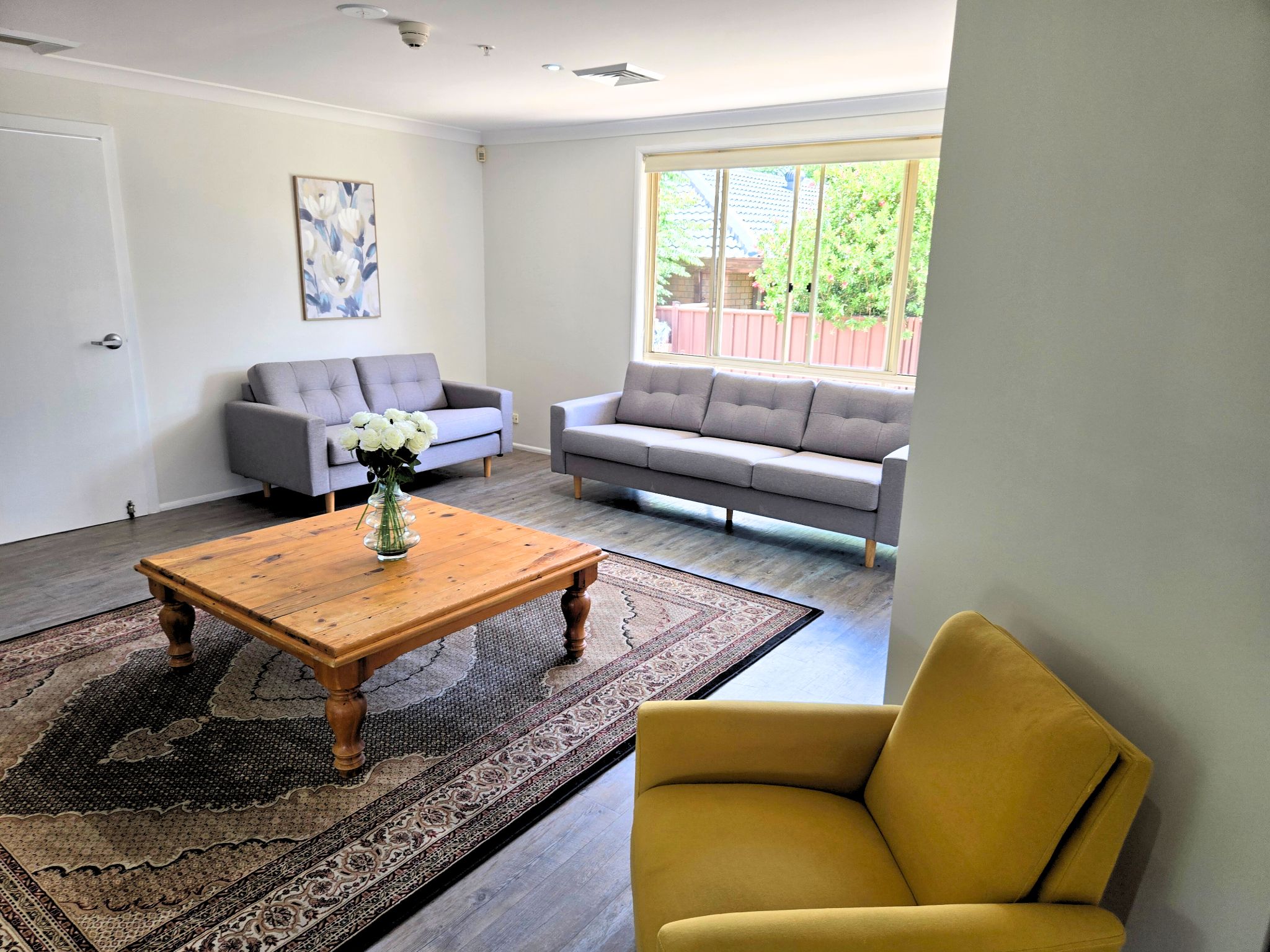 1 3 Eschol Park_inside_004