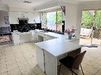 1 3 Eschol Park_inside_012