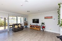 LR 20230112- 60 Evans St -013_large