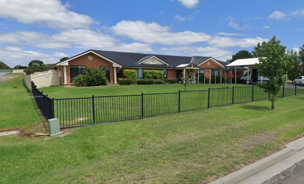 Racecourse Drive Front