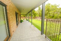 rear courtyard from bedroom 1 0f 2 Web1200x800