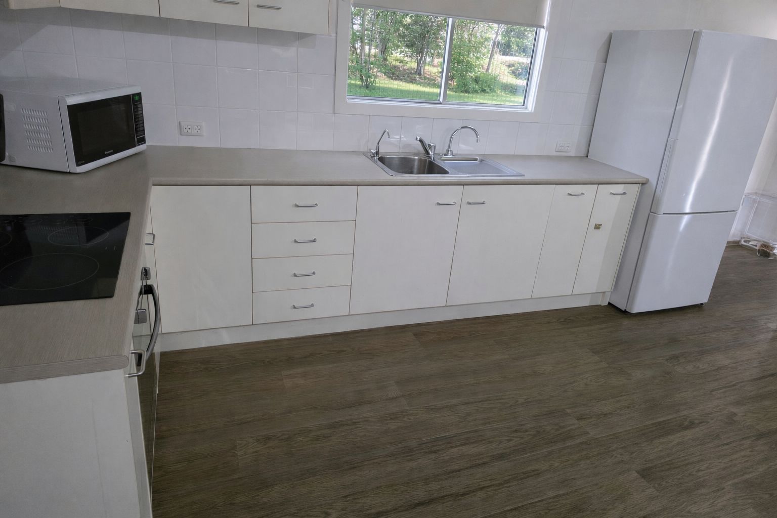 Seaton 2 Kitchen Tidied V2