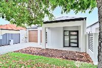 WEB Y24 646 17A Dallington Cres-001